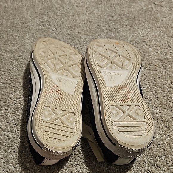 Converse Sneakers - Sparkly Multicolor.hologram - Picture 5 of 6